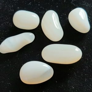 Image of six White Agate crystals